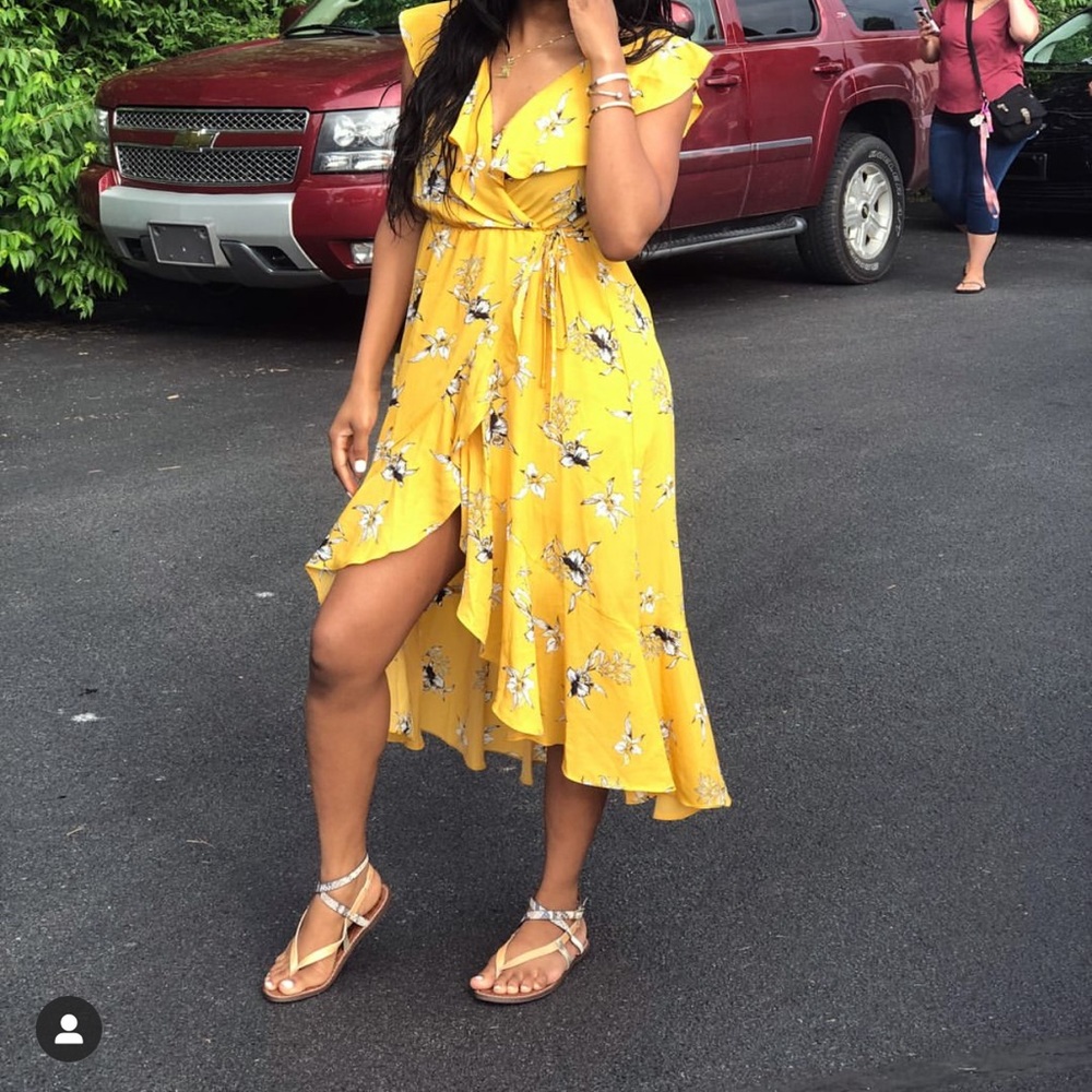 Soprano yellow flower dress